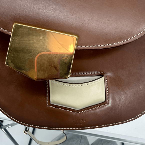 Celine 2016 Phoebe Philo Trotteur Crossbody Flap Bag Two Tone Beige Brown - Picture 13 of 16